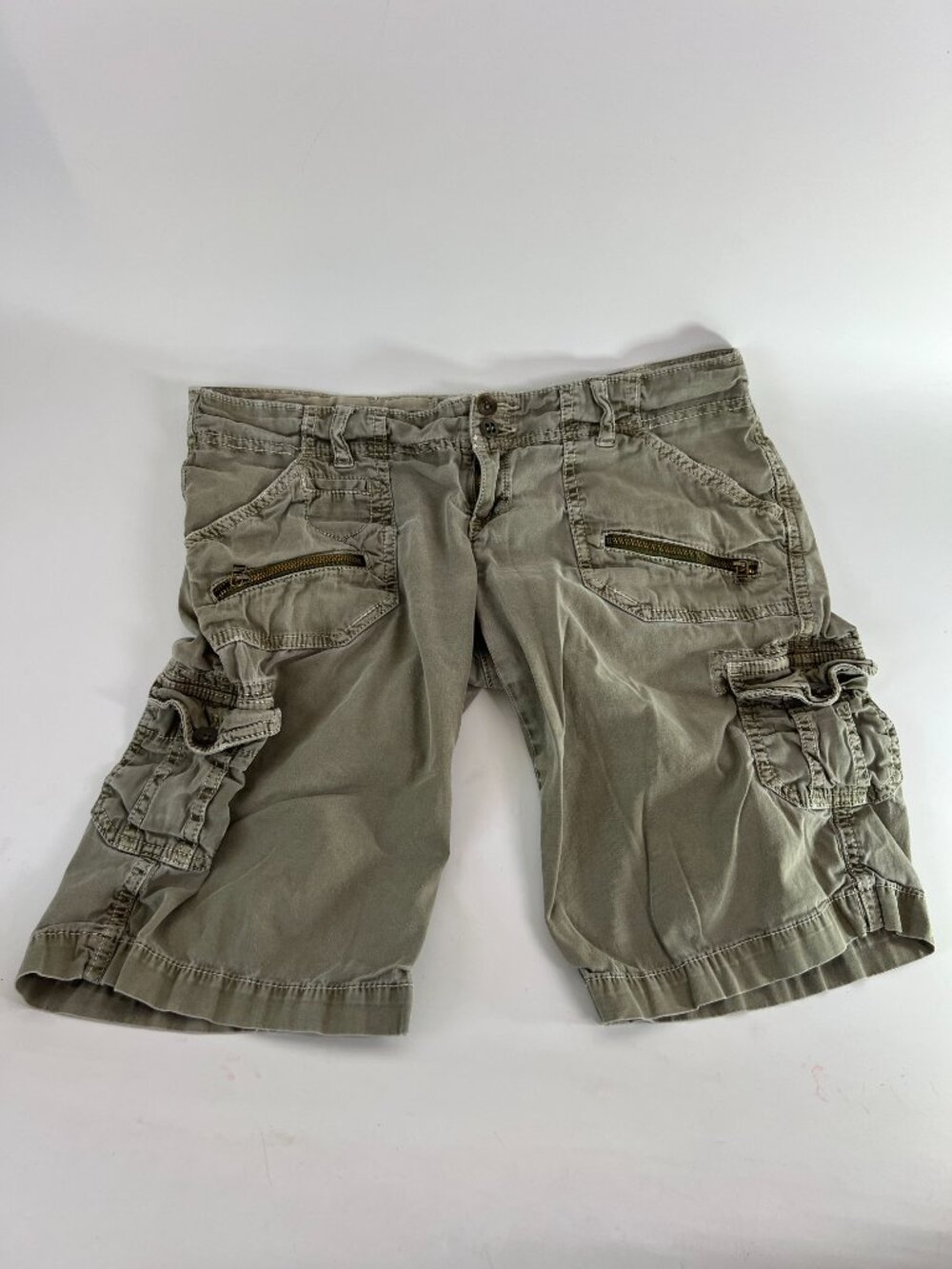 Vintage 2009 American Eagle Cargo Shorts Green Khaki Utility Y2K Womens